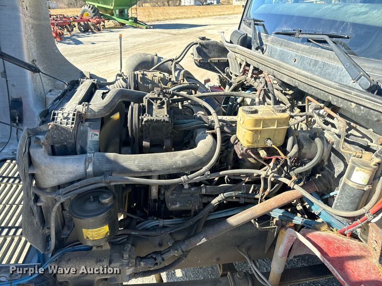 image for item EN5117 2000 Freightliner FL50 ambulance