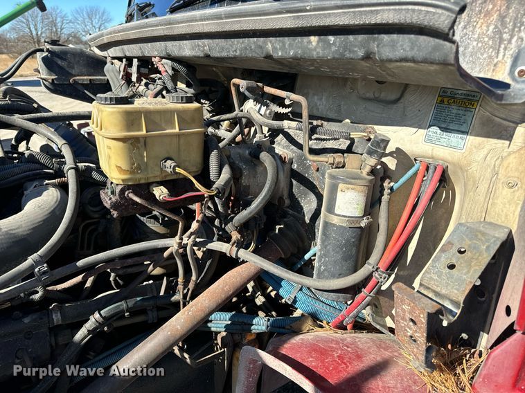 image for item EN5117 2000 Freightliner FL50 ambulance