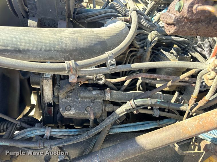 image for item EN5117 2000 Freightliner FL50 ambulance