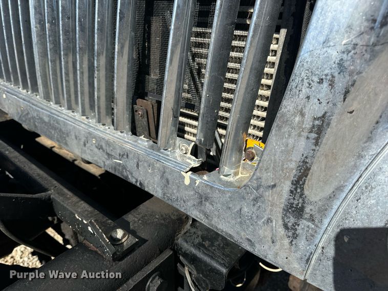 image for item EN5163 2005 International 7400 dump truck