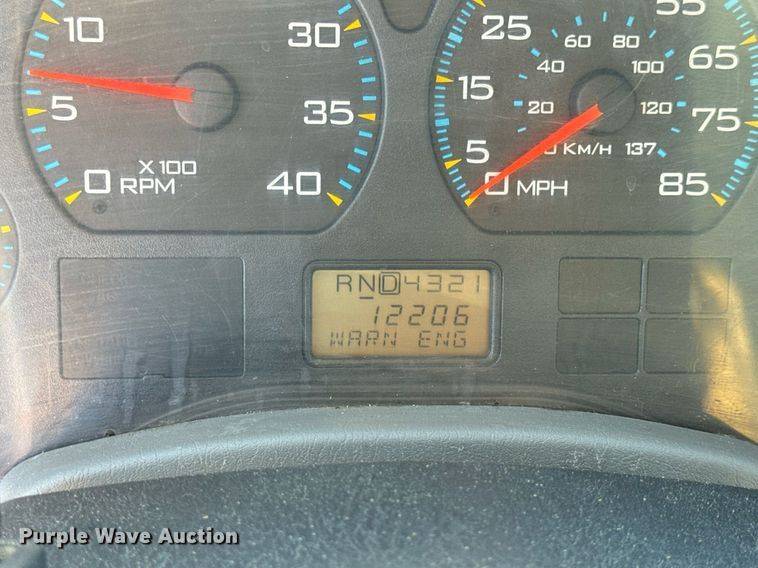 image for item EN5163 2005 International 7400 dump truck