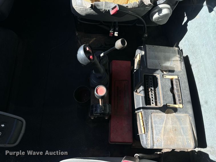 image for item EN5163 2005 International 7400 dump truck