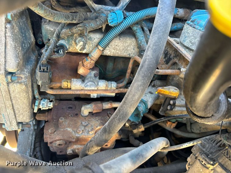 image for item EN5163 2005 International 7400 dump truck