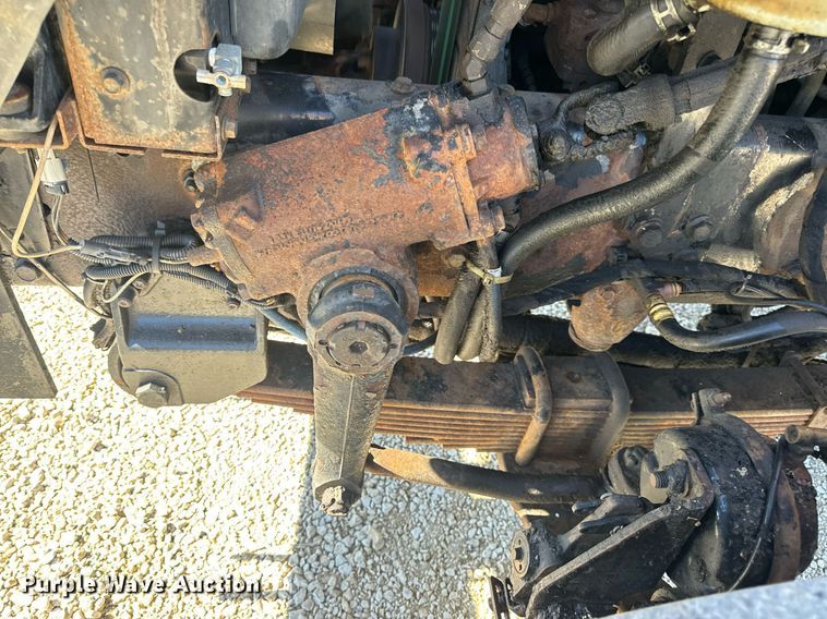 image for item EN5163 2005 International 7400 dump truck