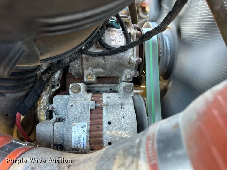 image for item EN5163 2005 International 7400 dump truck