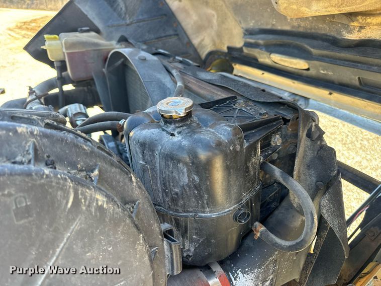 image for item EN5163 2005 International 7400 dump truck