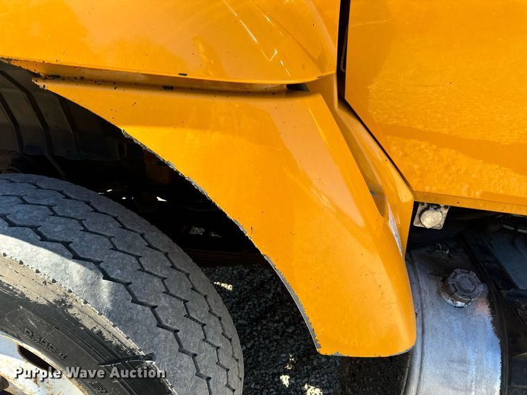 image for item EN5164 2010 International 7500 WorkStar dump truck