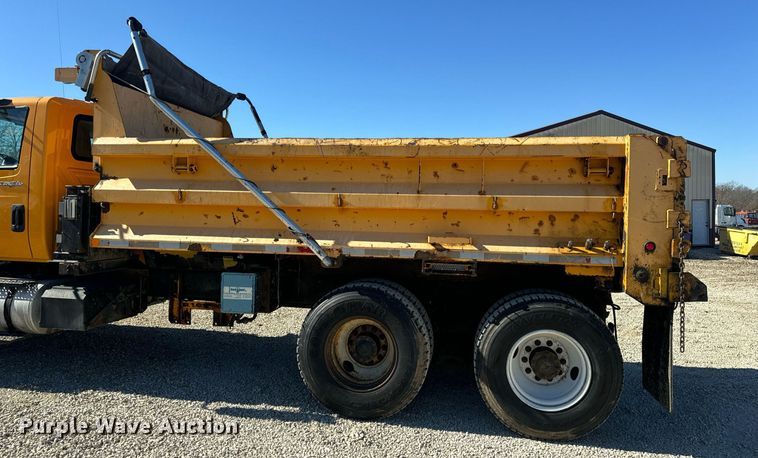 image for item EN5164 2010 International 7500 WorkStar dump truck