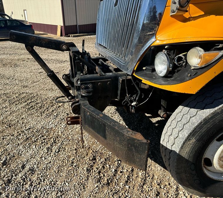 image for item EN5164 2010 International 7500 WorkStar dump truck