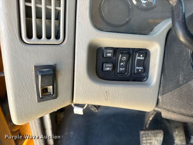 image for item EN5164 2010 International 7500 WorkStar dump truck