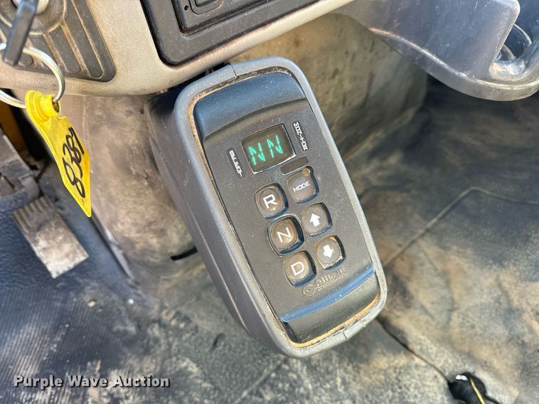 image for item EN5164 2010 International 7500 WorkStar dump truck