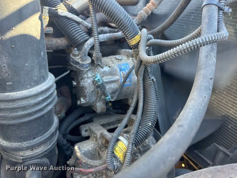 image for item EN5164 2010 International 7500 WorkStar dump truck