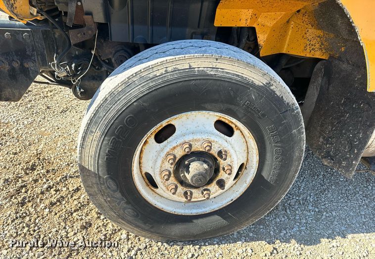 image for item EN5164 2010 International 7500 WorkStar dump truck