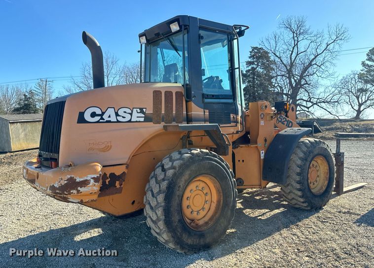 image for item EN5167 2008 Case 521D wheel loader