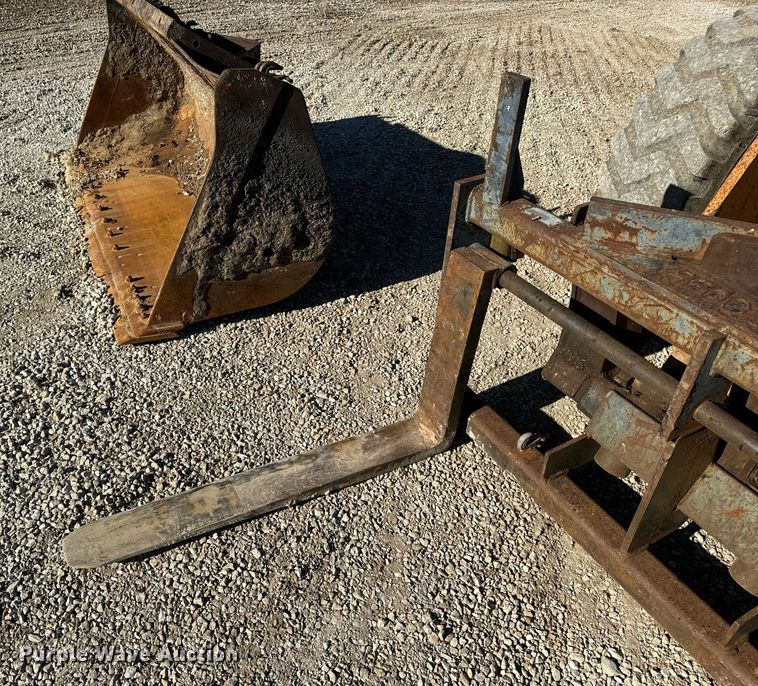 image for item EN5167 2008 Case 521D wheel loader