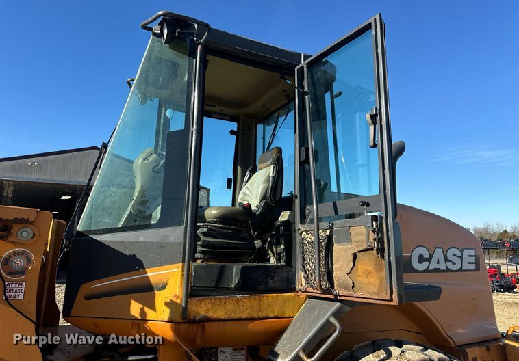 image for item EN5167 2008 Case 521D wheel loader