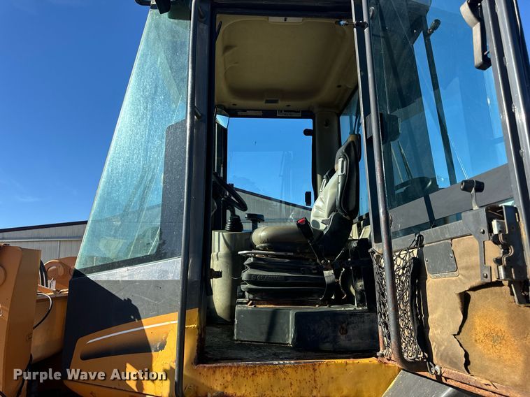 image for item EN5167 2008 Case 521D wheel loader