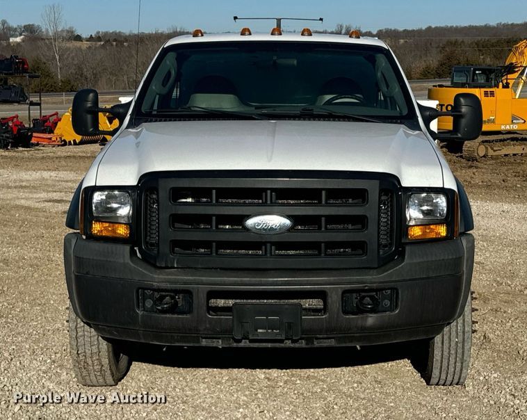 image for item EN5168 2006 Ford F450 Super Duty XL utility / service truck