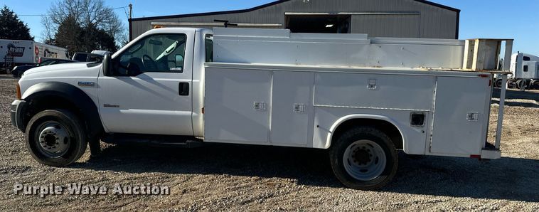 image for item EN5168 2006 Ford F450 Super Duty XL utility / service truck