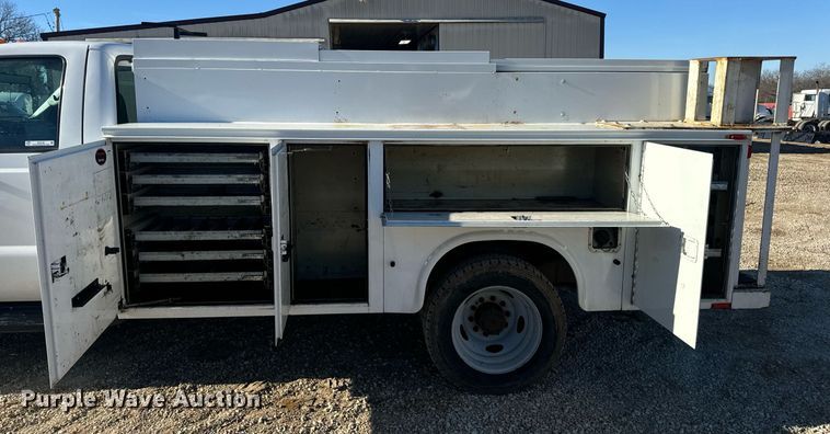 image for item EN5168 2006 Ford F450 Super Duty XL utility / service truck