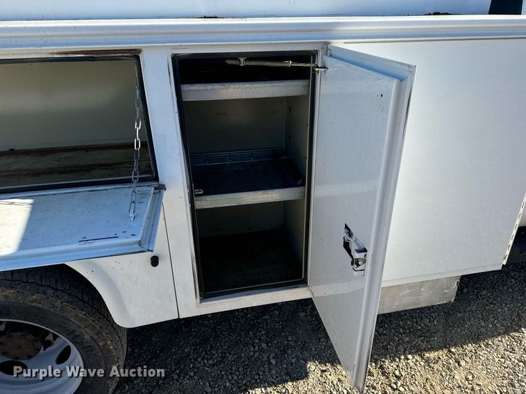 image for item EN5168 2006 Ford F450 Super Duty XL utility / service truck