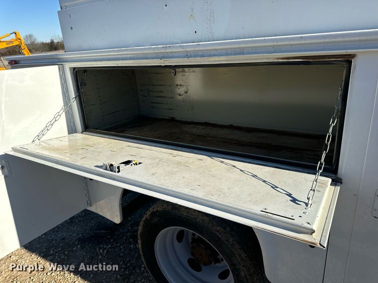 image for item EN5168 2006 Ford F450 Super Duty XL utility / service truck