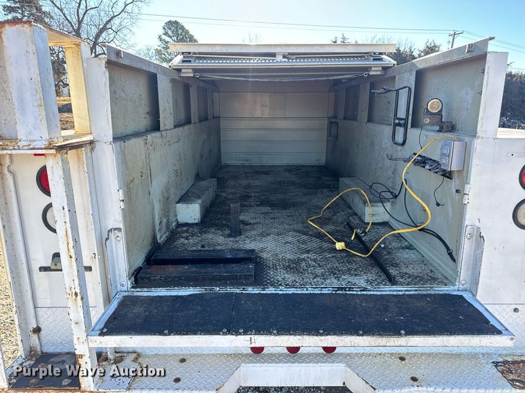 image for item EN5168 2006 Ford F450 Super Duty XL utility / service truck