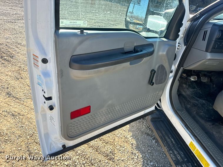 image for item EN5168 2006 Ford F450 Super Duty XL utility / service truck