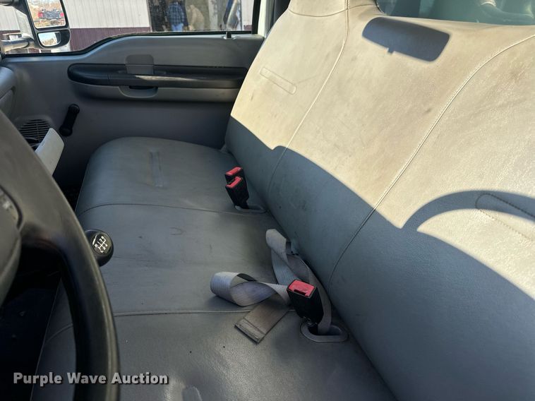 image for item EN5168 2006 Ford F450 Super Duty XL utility / service truck