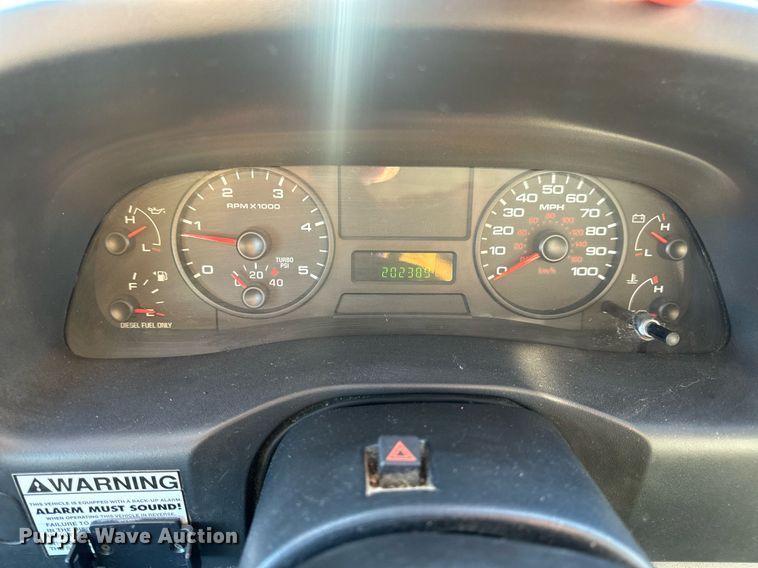 image for item EN5168 2006 Ford F450 Super Duty XL utility / service truck