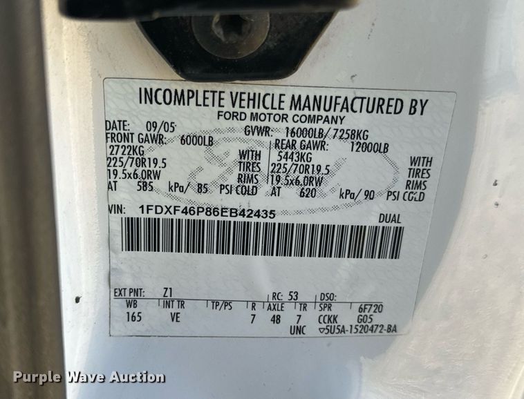 image for item EN5168 2006 Ford F450 Super Duty XL utility / service truck