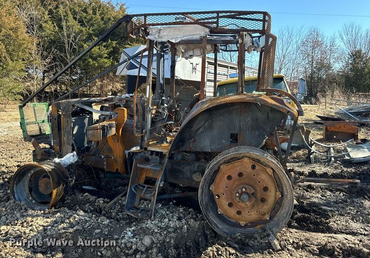 image for item EN5171 2020 John Deere 6130M tractor