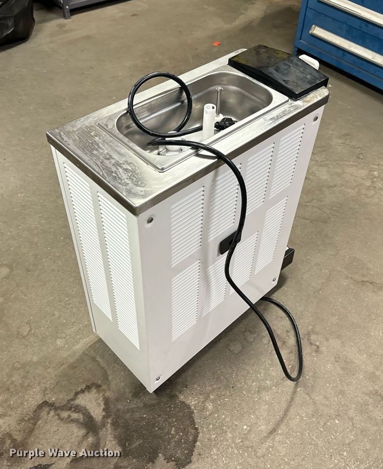 image for item EN5184 Restaurant equipment