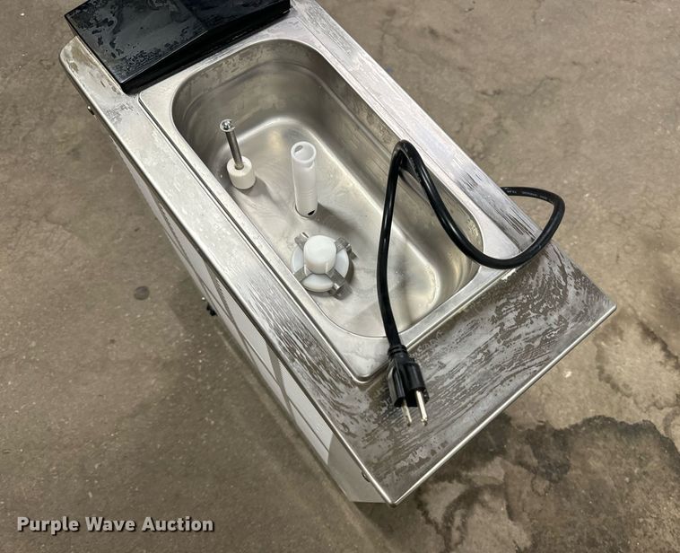 image for item EN5184 Restaurant equipment