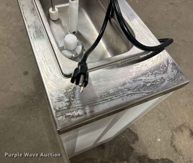 image for item EN5184 Restaurant equipment