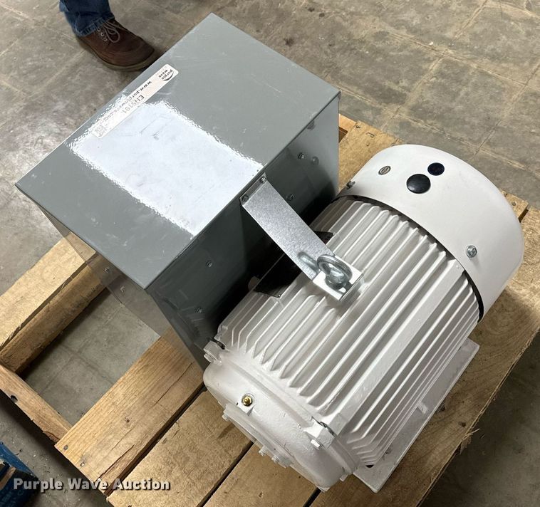 image for item EN5191 Smith Electric Motorworks RTG256 rotary three phase converter