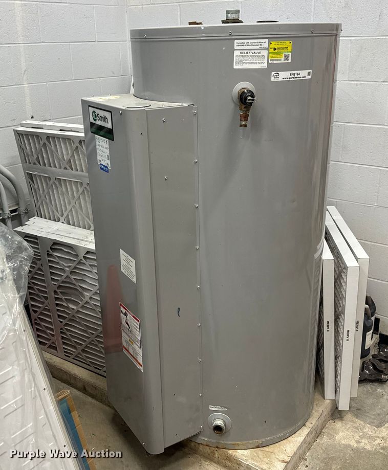 image for item EN5194 AO Smith DRE-120 100 commercial water heater