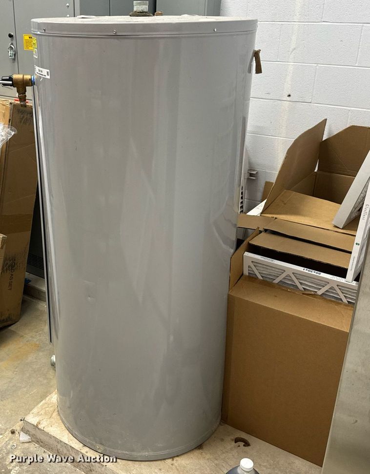 image for item EN5194 AO Smith DRE-120 100 commercial water heater