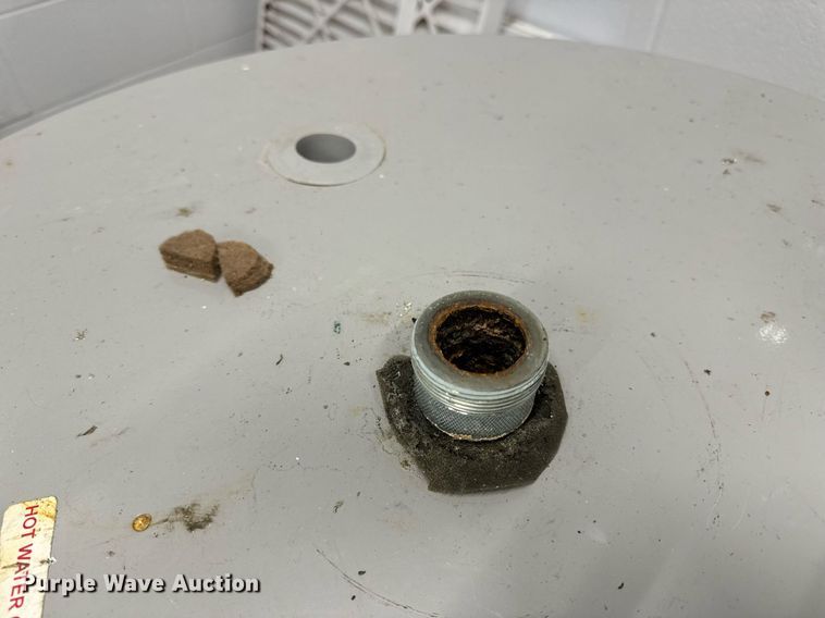 image for item EN5194 AO Smith DRE-120 100 commercial water heater