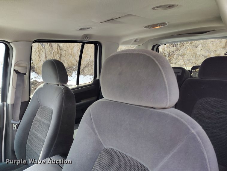 image for item EO9972 2003 Ford Explorer SUV