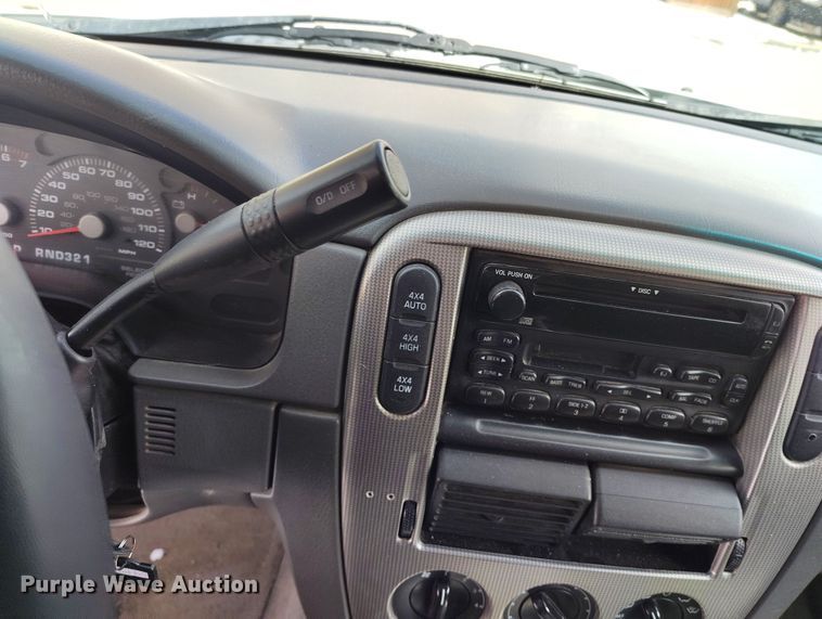 image for item EO9972 2003 Ford Explorer SUV