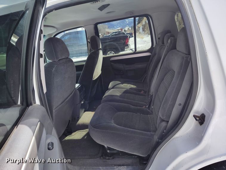 image for item EO9972 2003 Ford Explorer SUV