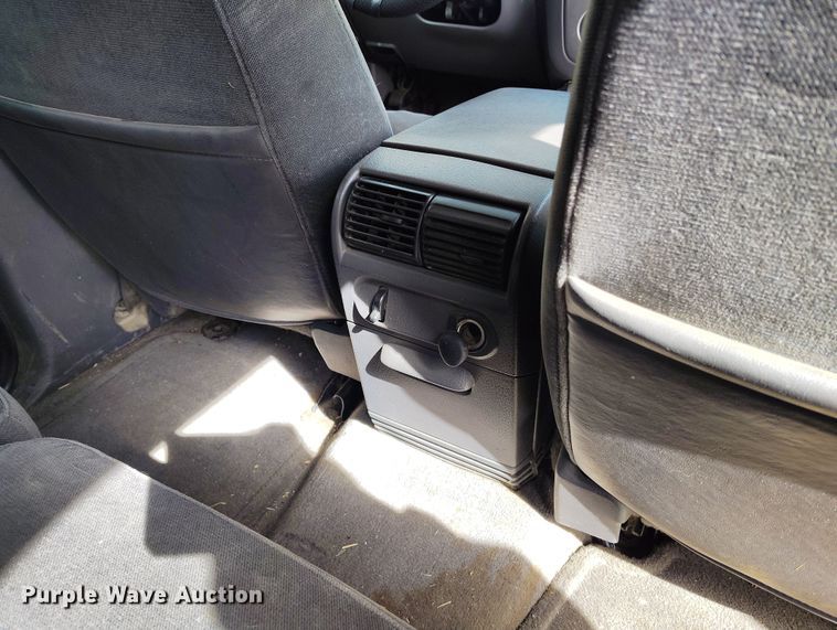 image for item EO9972 2003 Ford Explorer SUV