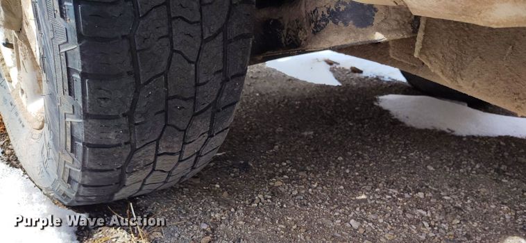 image for item EO9972 2003 Ford Explorer SUV