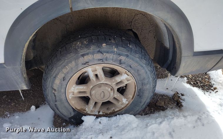 image for item EO9972 2003 Ford Explorer SUV