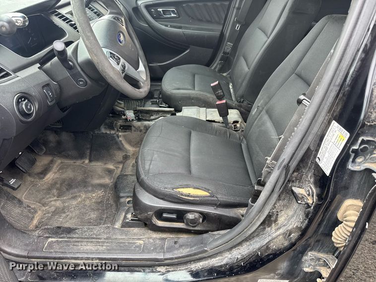 image for item EQ1135 2016 Ford Taurus Police Interceptor 