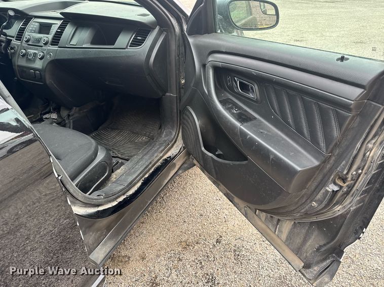 image for item EQ1135 2016 Ford Taurus Police Interceptor 