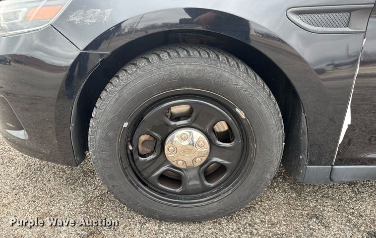 image for item EQ1135 2016 Ford Taurus Police Interceptor 