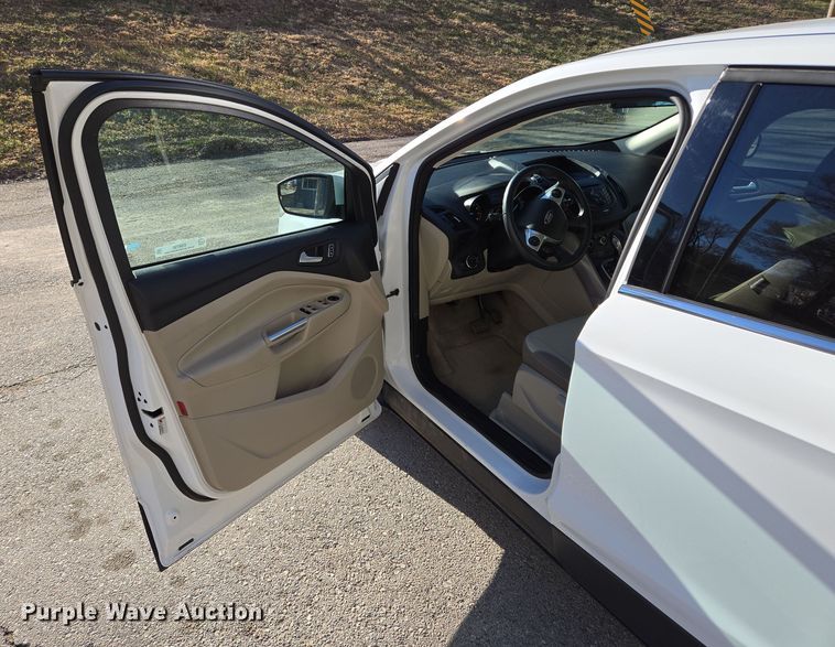 image for item EQ6730 2013 Ford  Escape  SUV