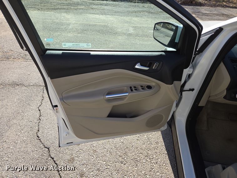 image for item EQ6730 2013 Ford  Escape  SUV